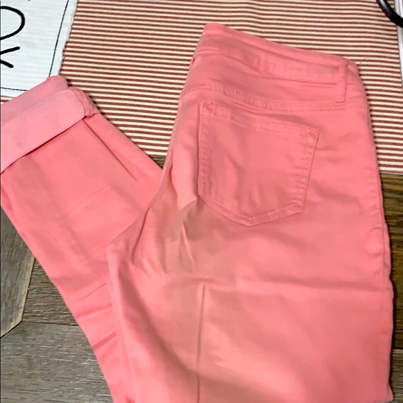 Maurices Pink jeggings - Picture 1 of 3